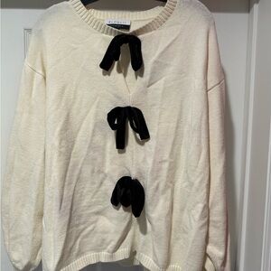 Gorgeous winter white sweater